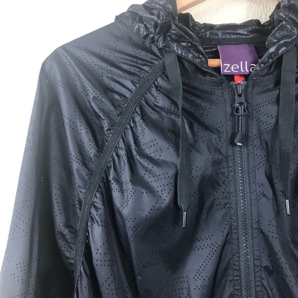 Zella Laser Cut Lightweight Full Zip Jacket Black Size Small - Image 3